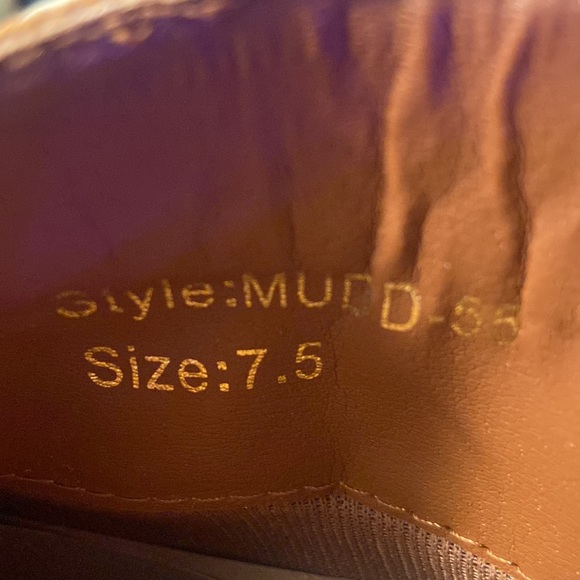 Stringed Boots Brown Suede New Never Worn - Picture 8 of 8